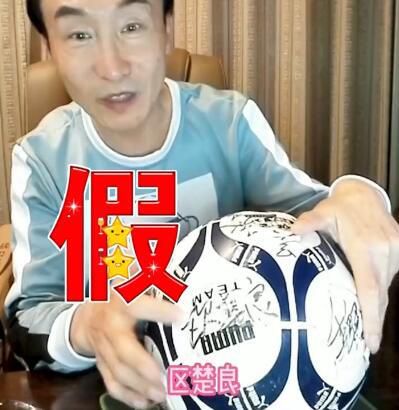 目前的何家，能打通三条的，只有苏若离的外公何宏盛，在他打通三条经脉之后的四十年来，何家没再出过第二个......更多的，其实一辈子也只能打通一条。
